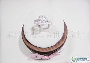 AU750鉑金鉆戒婚戒結(jié)婚禮物新款白金戒指 鑲嵌閃亮鋯石_禮品、工藝品、飾品_世界工廠網(wǎng)中國(guó)產(chǎn)品信息庫(kù)